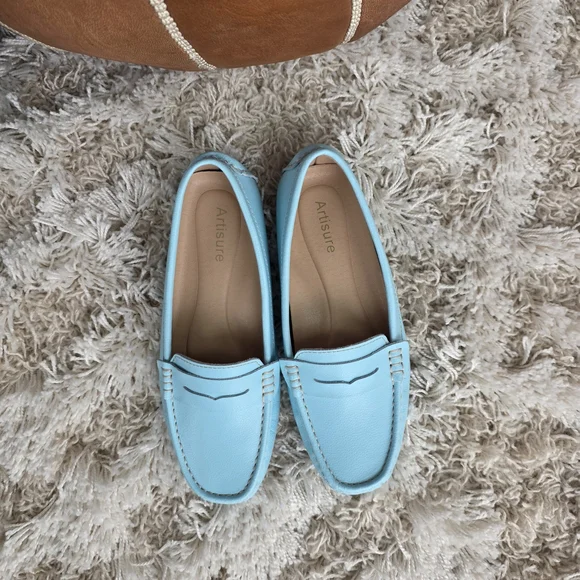 Artisure Light Blue Leather Penny Loafers Size 9.5 - Picture 2 of 7